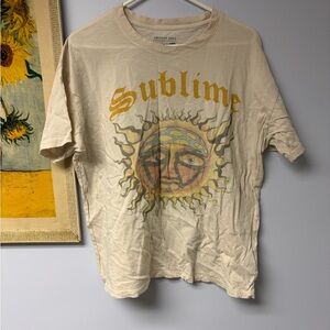 American Eagle Outfitters Cream Graphic sublime band Tee